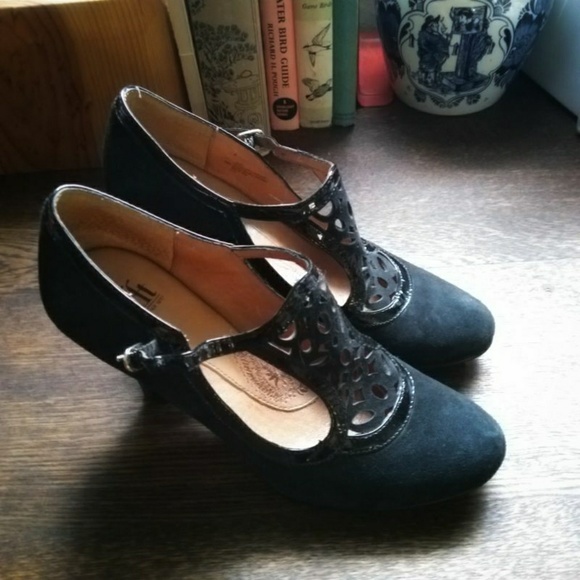 Sofft Shoes - Sofft T strap suede and patent pumps 6.5
